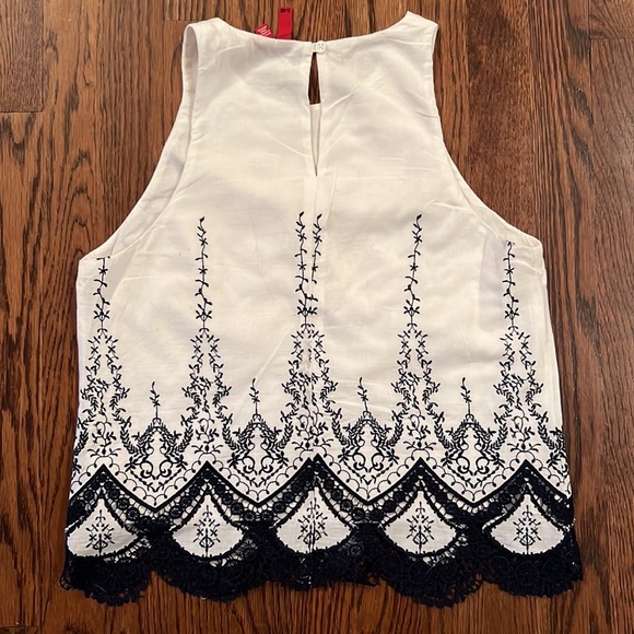 5/48 Embroidered Top Size Small - Picture 7 of 12